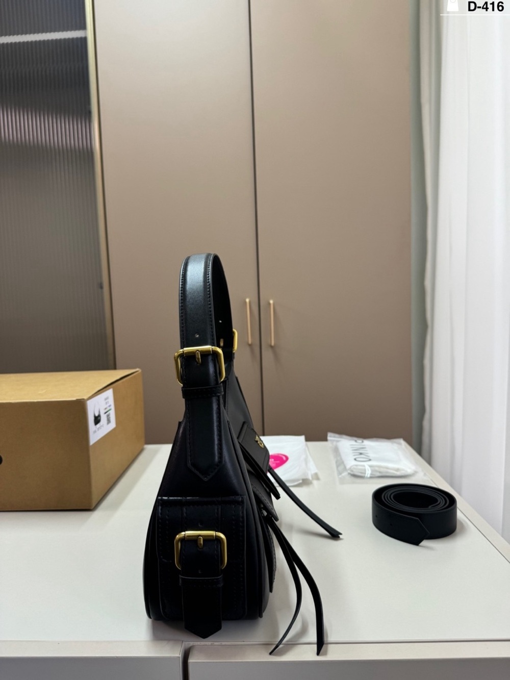Pinko Black Leather Shoulder Bag with Front Pockets and Gold Hardware - Picture 7 of 9